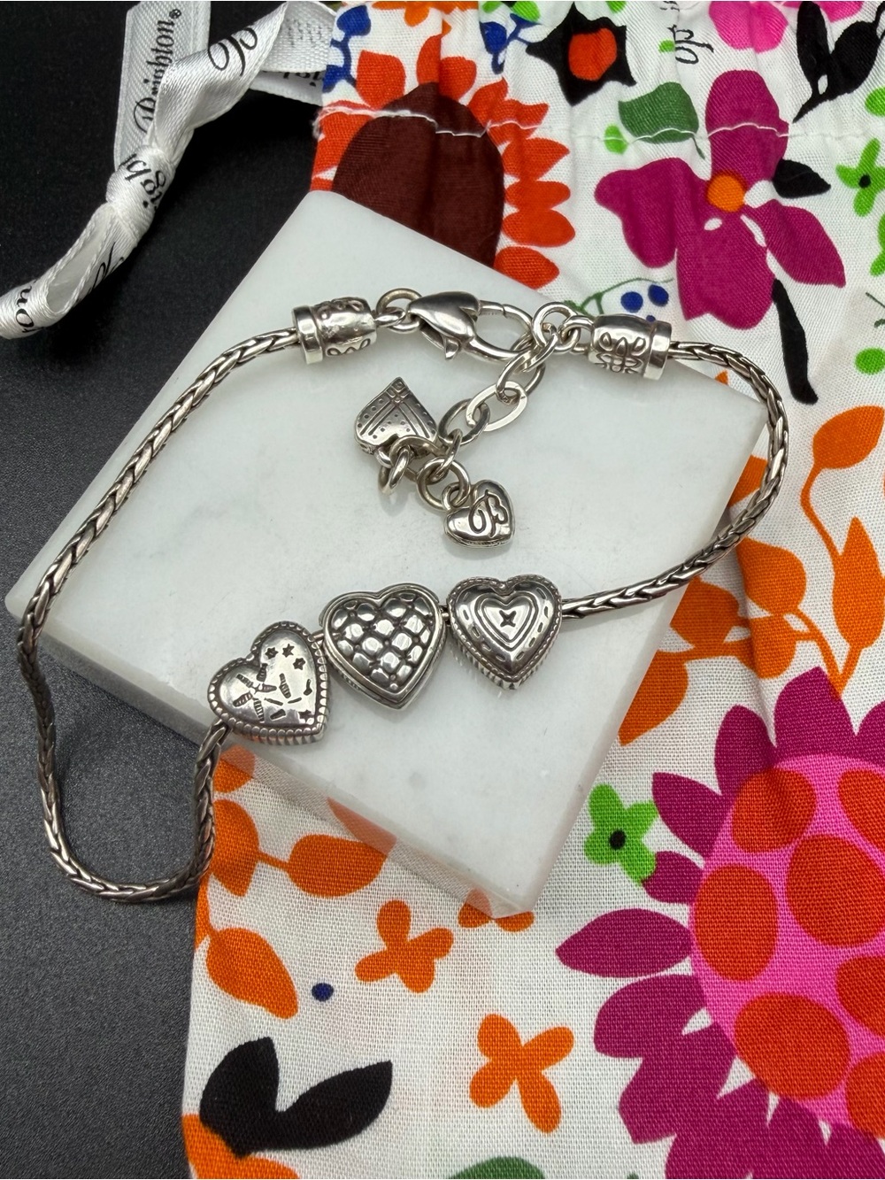 Brighton Enchanted Hearts Anklet #603 retired Appx 9-10” with dust bag